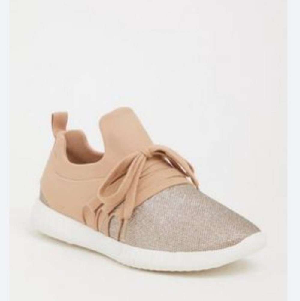 Women’s Torrid Metalic Accent Slip On Sneaker - 8.5W